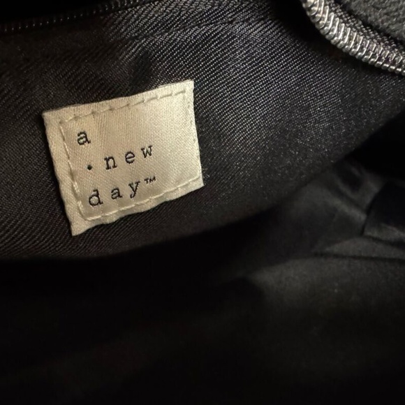 a.New.Day - Picture 9 of 11